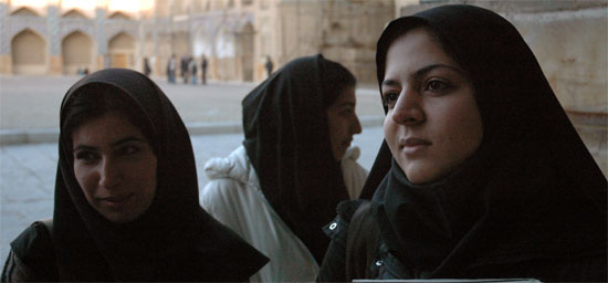 Art restoration university students at a field trip to the Jame<br />
 Mosque, Isfahan, Iran 